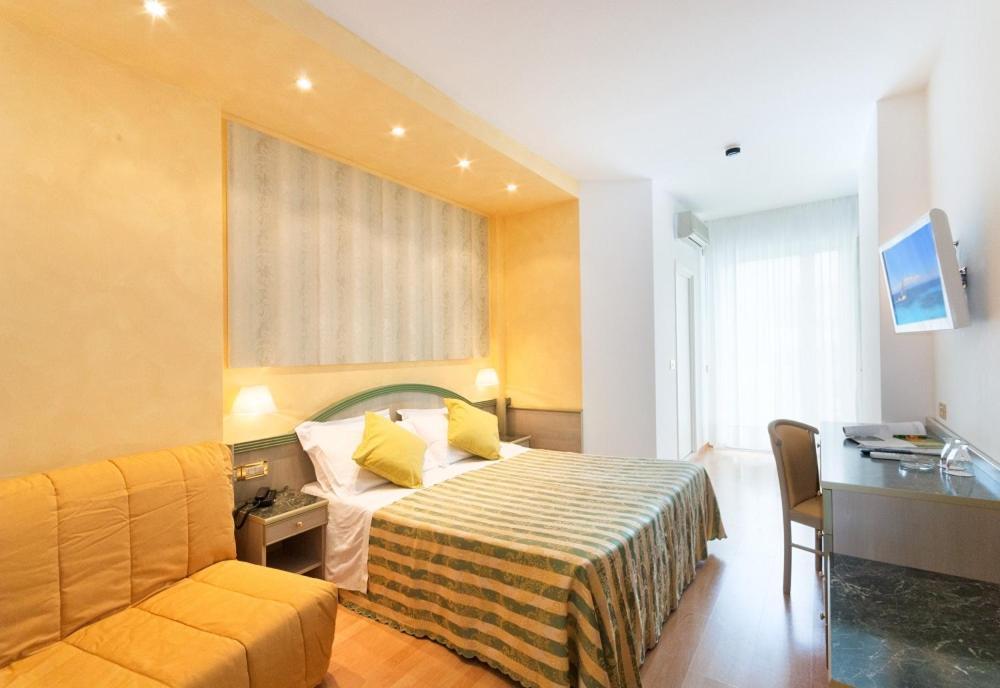 Hotel Montecarlo Bibione Esterno foto